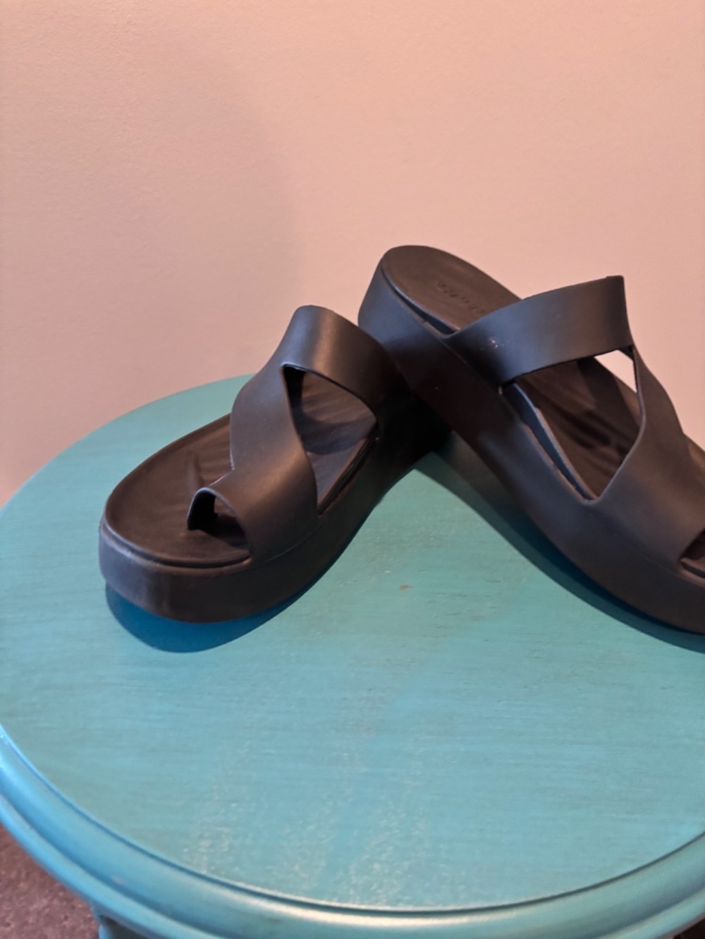Crocs getaway platform toe loop - Picture 2 of 3